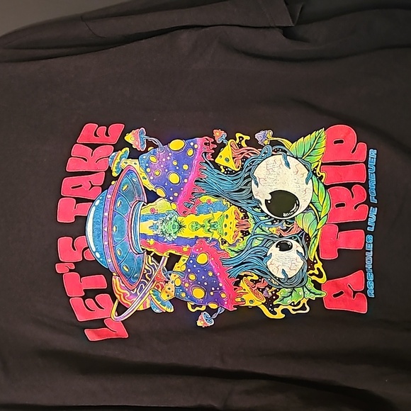 Assholes Live Forever Tshirt - Picture 2 of 3